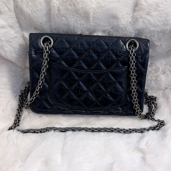Chanel Lucky Charms 2.55 Reissue Flap Bag (size 224) - Picture 3 of 15
